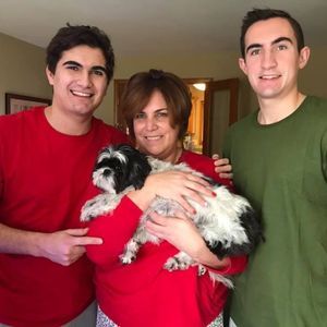 Meet your Posher, Holly